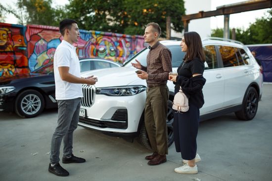 BMW – это масштаб: Адванс-Авто провел прием для VIP-гостей и представил новые модели BMW X7 и BMW 7 серии на площадке Loft #4