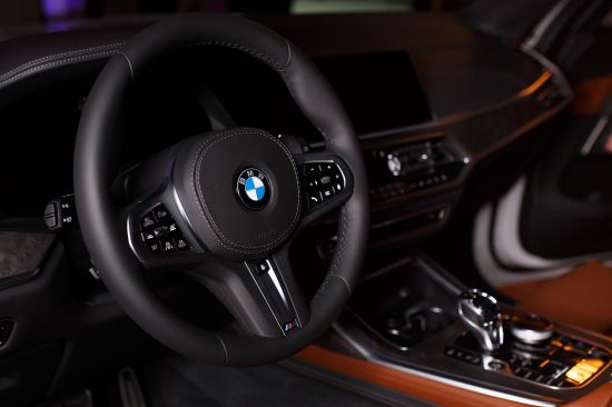 BMW – это масштаб: Адванс-Авто провел прием для VIP-гостей и представил новые модели BMW X7 и BMW 7 серии на площадке Loft #4