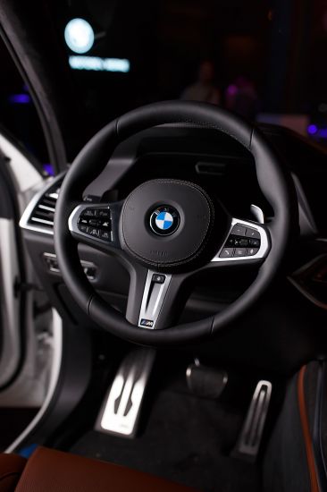 BMW – это масштаб: Адванс-Авто провел прием для VIP-гостей и представил новые модели BMW X7 и BMW 7 серии на площадке Loft #4