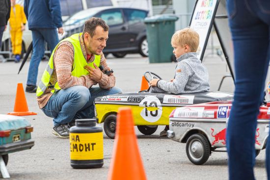 ПРИ ПОДДЕРЖКЕ CASTROL ПРОШЕЛ II-Й ЭТАП MOSCOW CLASSIC GRAND PRIX 2019