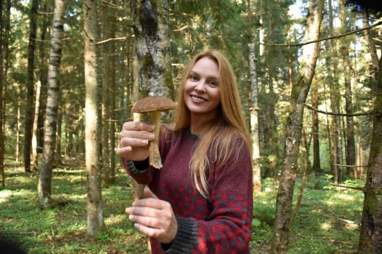 Певица Варвара отказалась от интернета