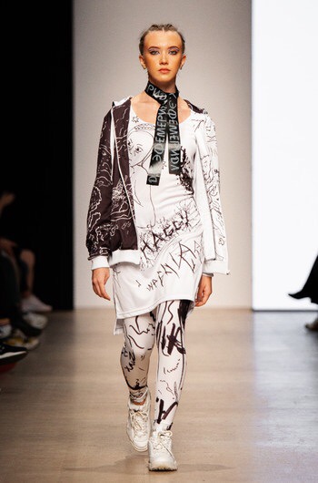 Показ FashionTime Designers, сезон SS20, прошел в рамках Mercedes-Benz FWR
