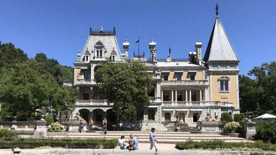  Лучшие примеры дворцовой архитектуры Крыма в Ялте 