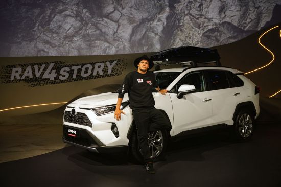 Шоу RAV4STORY в Москве: гости перенеслись в стихию внедорожников и увидели новый Toyota RAV4