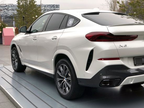 Зимняя сказка в Сколково с новым BMW X6 от Адванс-Авто