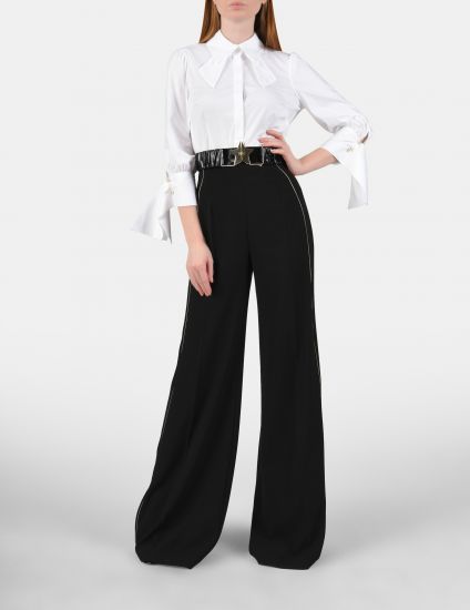 Elisabetta Franchi: призыв к женственности и нежности