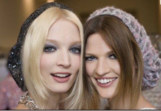Chanel. Головные уборы на зиму 2013.