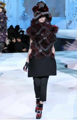 Marc Jacobs. Головные уборы на зиму 2013.