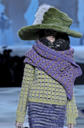 Marc Jacobs. Головные уборы на зиму 2013.