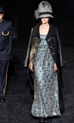 Louis Vuitton. Головные уборы на зиму 2013.