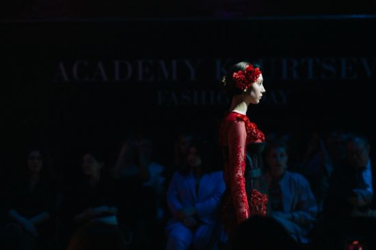 Показ дизайнеров на Fashion Day Academy Kaurtseva