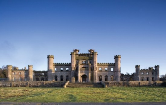 Дворец Lowther Castle