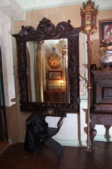 Квартира Ивана Глазунова.