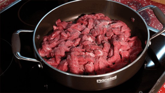 Мясо с картошкой и кабачками «по –японски».