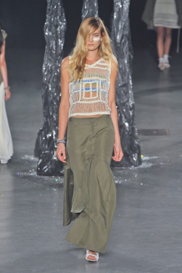 Boy. by Band of Outsiders. Оливковый