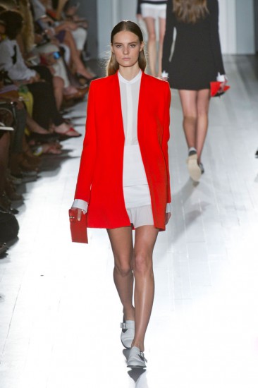 Victoria Beckham. Красный
