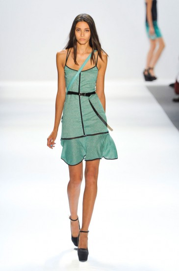 Charlotte Ronson. Яркий зеленый