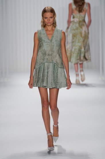 J. Mendel. Яркий зеленый
