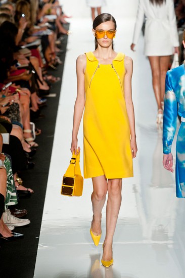 Michael Kors. Желтый