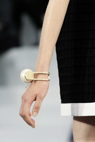 Chanel. Украшения сезона весна-лето 2013