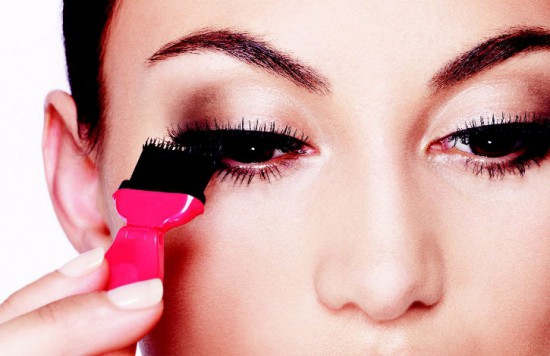 Тушь Avon Mega Effects 