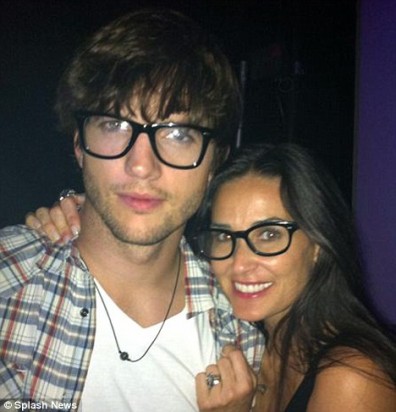 Demi Moore & Ashton Kutcher