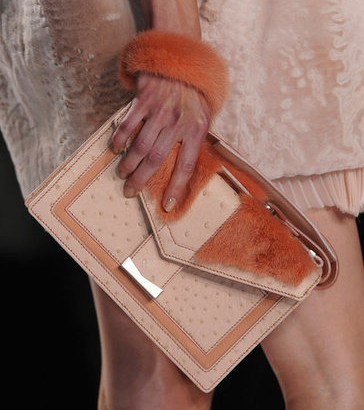 J Mendel. Модные тренды для сумок лето 2013