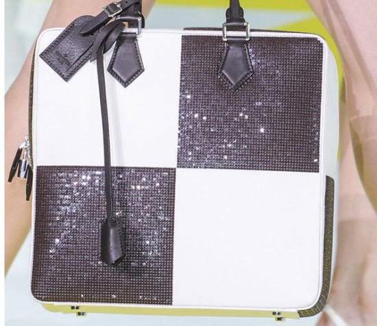 Louis Vuitton. Модные тренды для сумок лето 2013