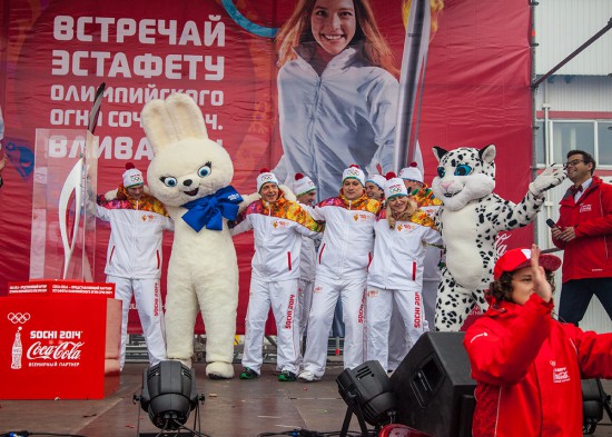 На Московском заводе Coca-Cola Hellenic состоялась Остановка Олимпийского огня «Сочи 2014»!