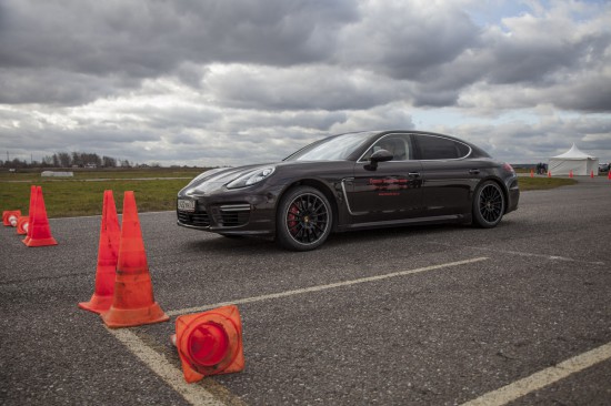 Тест-драйв легенды: новый Porsche Panamera