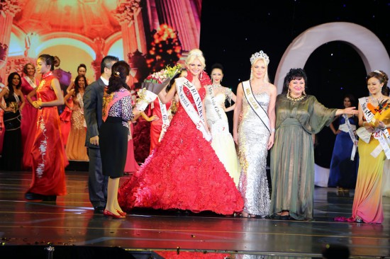 MRS.CLOBE 2013