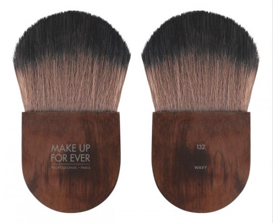 Новогодняя коллекция макияжа и кисти для макияжа от MAKE UP FOR EVER 