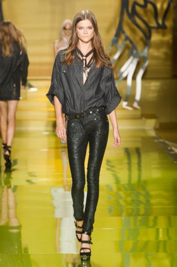 Versace. Весна-лето 2014