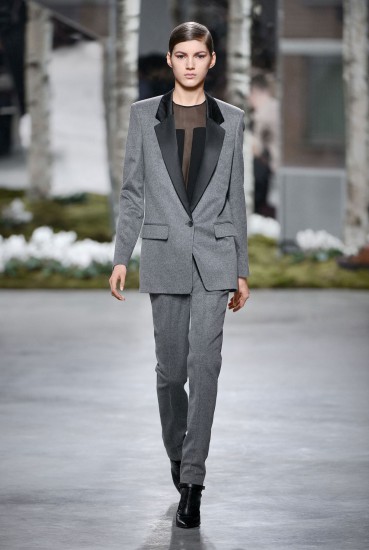 Коллекция BOSS Womenswear, созданная под руководством креативного директора Джейсона Ву