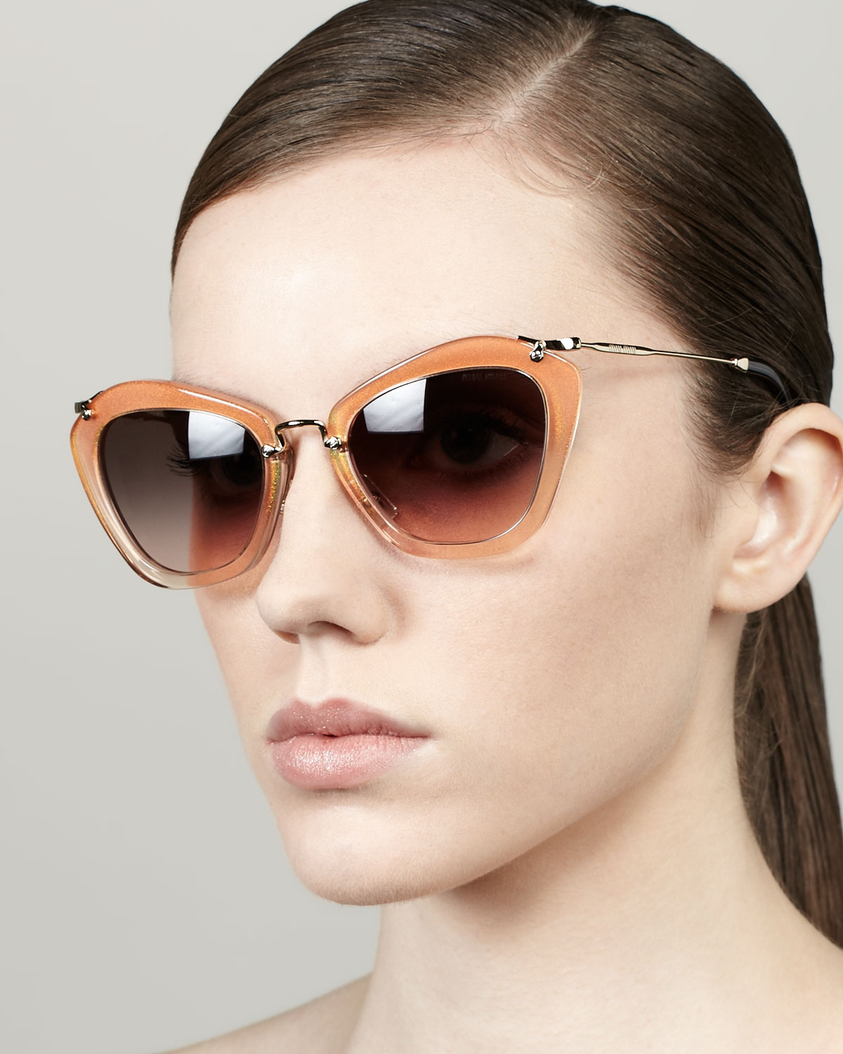 Солнцезащитные очки на лето 2014 года 