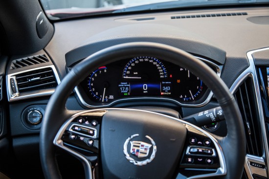 Cadillac SRX – машина для нового поколения