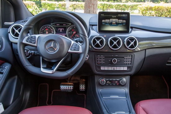 Mercedes-Benz B 200 CDI 4MATIC – франт с нордическим характером
