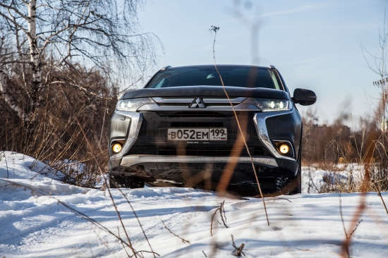 Новый Mitsubishi Outlander 2016 с участием Дмитрия Нестерова – наш эксклюзивный тест-драйв