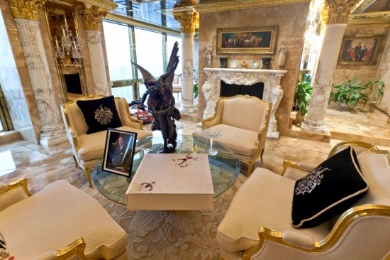 Дональд Трамп променял роскошный пентхаус на скромный Белый дом
