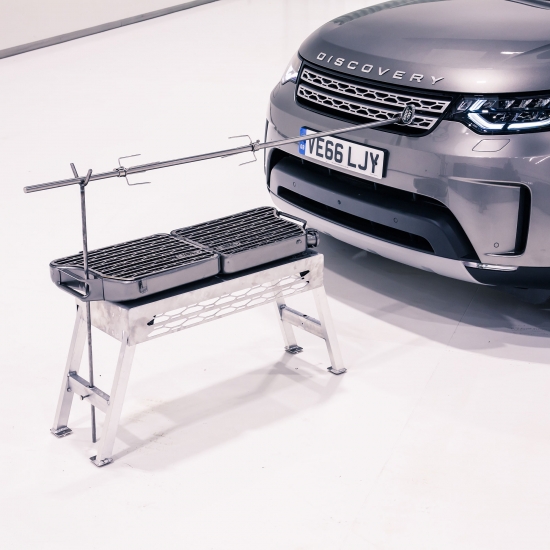 Land Rover Discovery стал кухней на колесах для Джейми Оливера