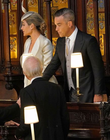 Принц Уильям и Кейт Миддлтон держатся за руки на свадьбе принцессы Евгении –посмотрите на этот редкий момент!