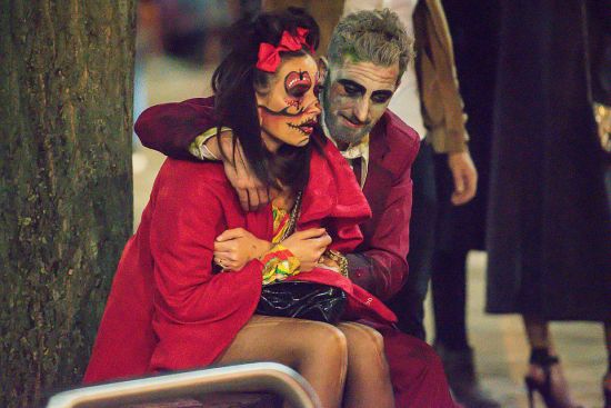 Страшные монстры вышли на улицы в преддверие Хеллоуина