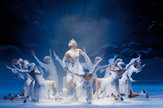 Ледовое шоу Евгения Плющенко «Лебединое озеро» представит легендарную постановку в новом формате