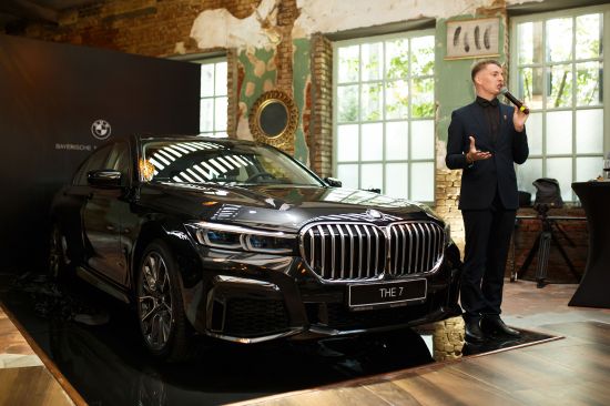 BMW – это масштаб: Адванс-Авто провел прием для VIP-гостей и представил новые модели BMW X7 и BMW 7 серии на площадке Loft #4