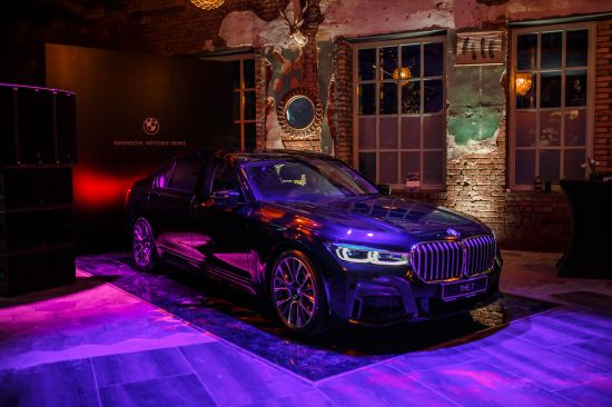 BMW – это масштаб: Адванс-Авто провел прием для VIP-гостей и представил новые модели BMW X7 и BMW 7 серии на площадке Loft #4