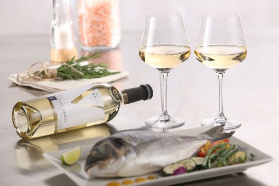 Какое вино подобрать к блюдам праздничного стола?