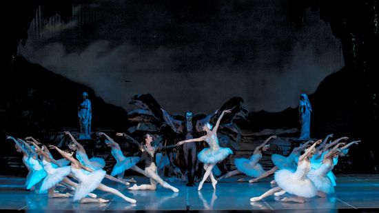 Театр классического балета покажет знаковые постановки на лучших сценах Москвы