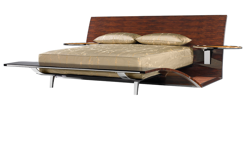 Хочется спать? Кровать Брэда Питта, сделанная из цирикотового дерева, обитая шкурой ската, с никелированными деталями и встроенным подвижным прикроватным столиком