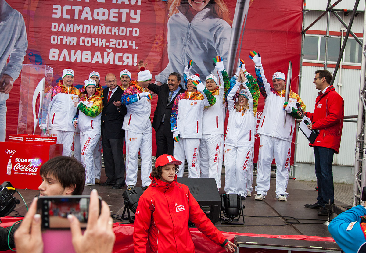 На Московском заводе Coca-Cola Hellenic состоялась Остановка Олимпийского огня «Сочи 2014»!